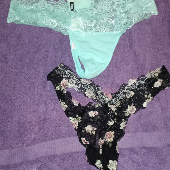 Size large no show panties - Picture 2 of 2